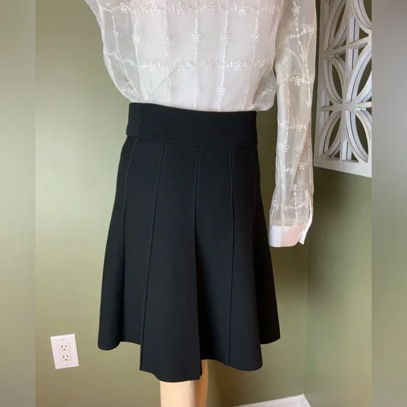Ann Taylor black mini skirt size xs - Picture 5 of 6